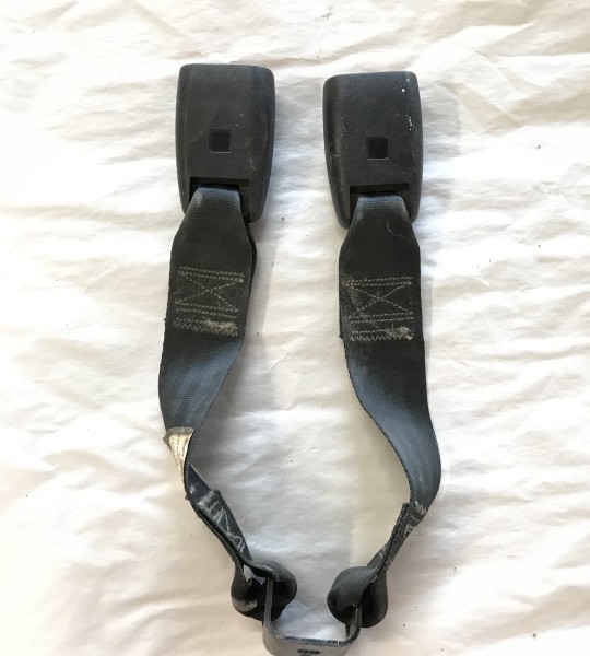 Wrangler TJ LJ Rear Seat Belt Center Buckle Bench Female 2003-2006