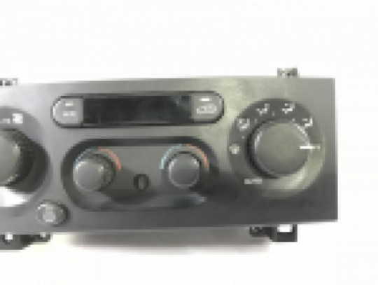 Jeep Grand Cherokee Heater A/C Climate Auto Temp Control 55116885AB 1999-2004