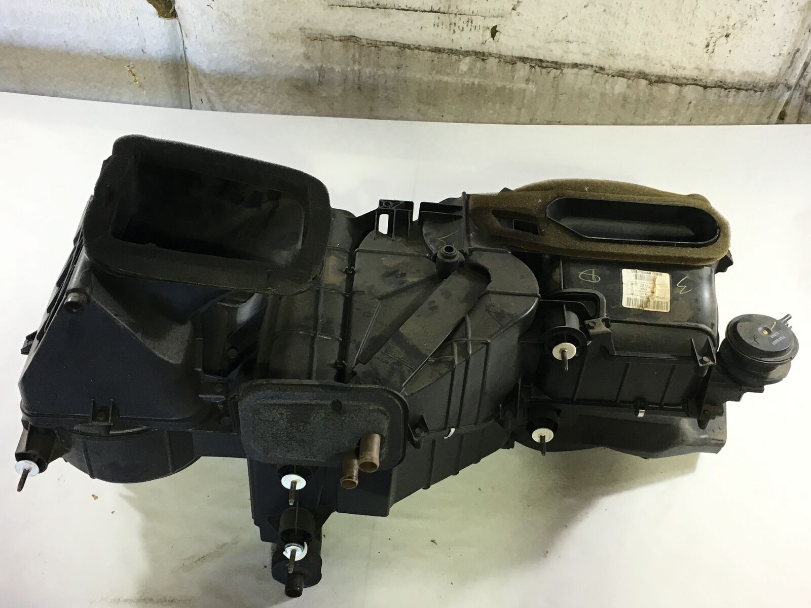 Wrangler TJ LJ Heater Box without A/C 0206 05073176AA Parts Breakers