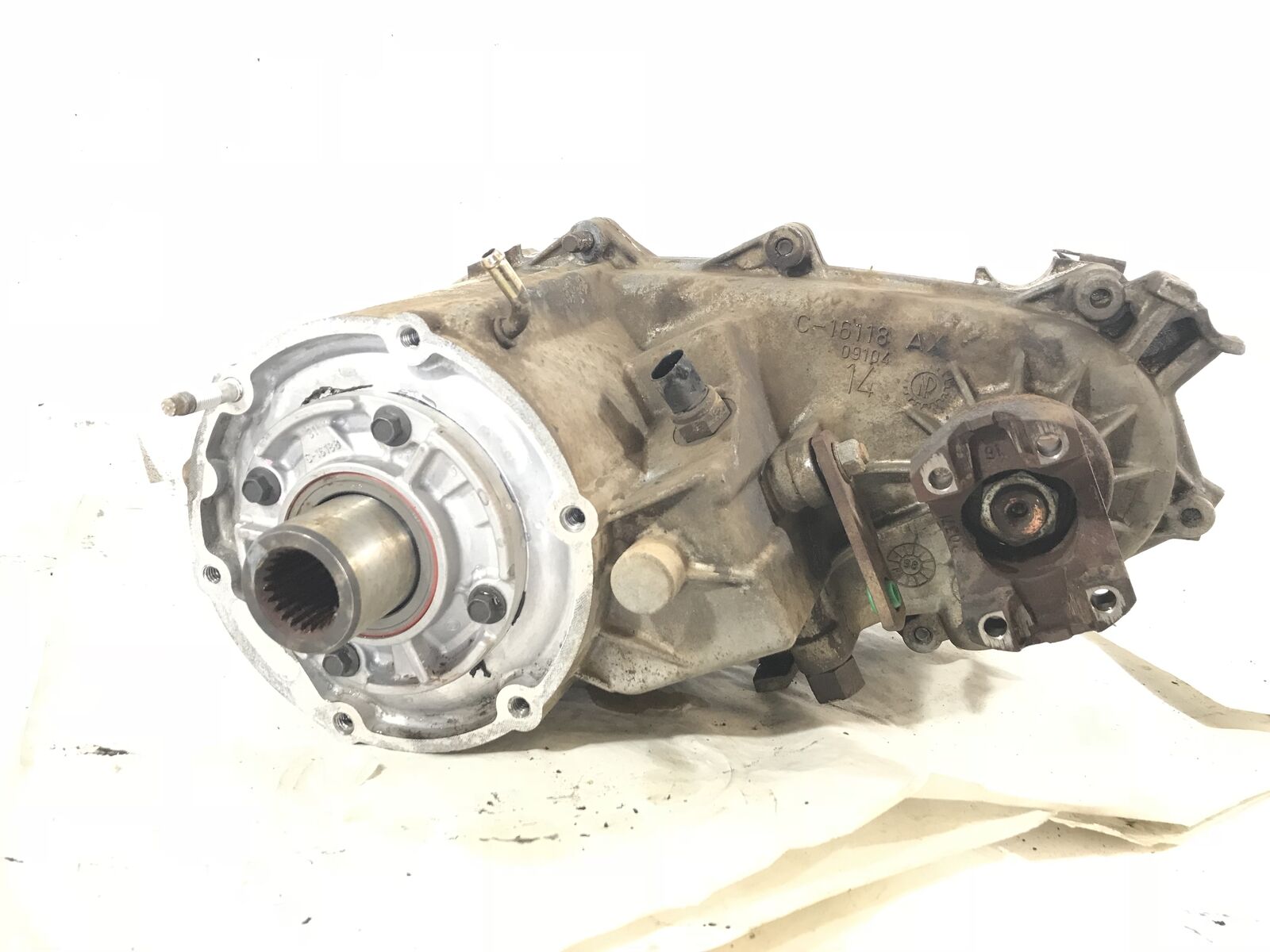 Wrangler TJ NP231 Transfer Case 19972002 52099211 Parts Breakers