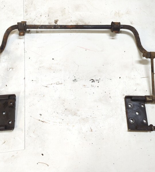 76-83 CJ Front Stabilizer Sway Bar Kit End Links and Leaf Spring Plates J5361651