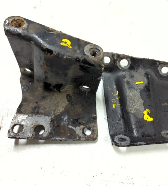 76-86 CJ Power Steering Box Mount 