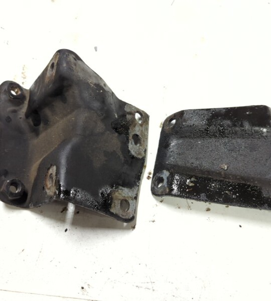 76-86 CJ Power Steering Box Mount 