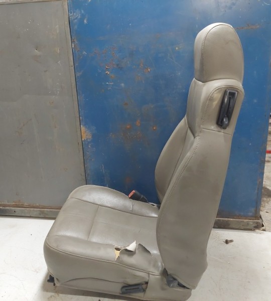 Wrangler TJ LJ Front Driver Seat Left Side Tan Beige Khaki Gray Leather 2003-2006 501456