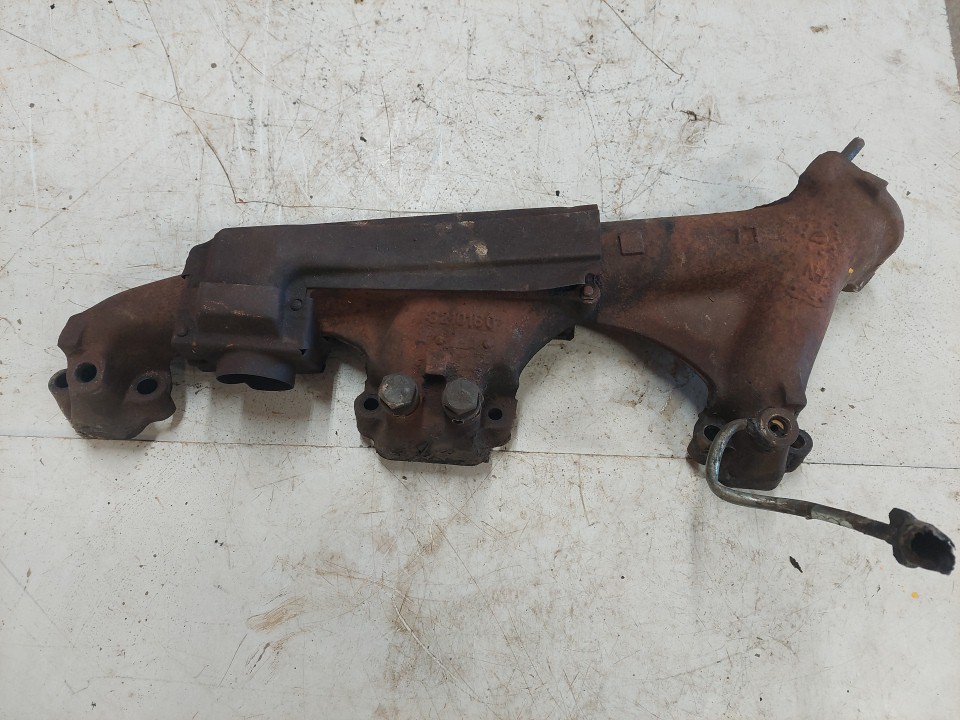 OEM Exhaust Manifold Right Jeep Wagoneer 304 V8 3210160