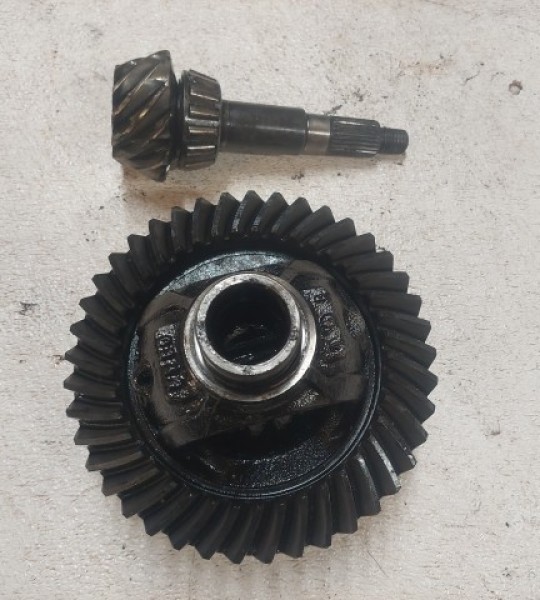 Dana 44 Open Carrier Ring and Pinion 3.73 Gear Ratio
