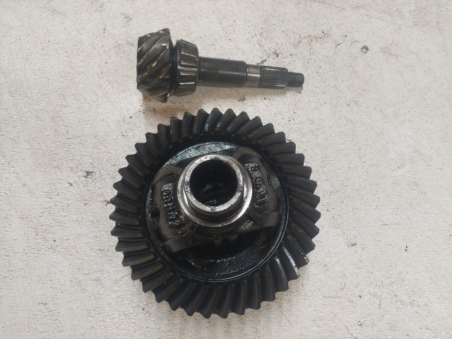 Dana 44 Open Carrier Ring and Pinion 3.73 Gear Ratio