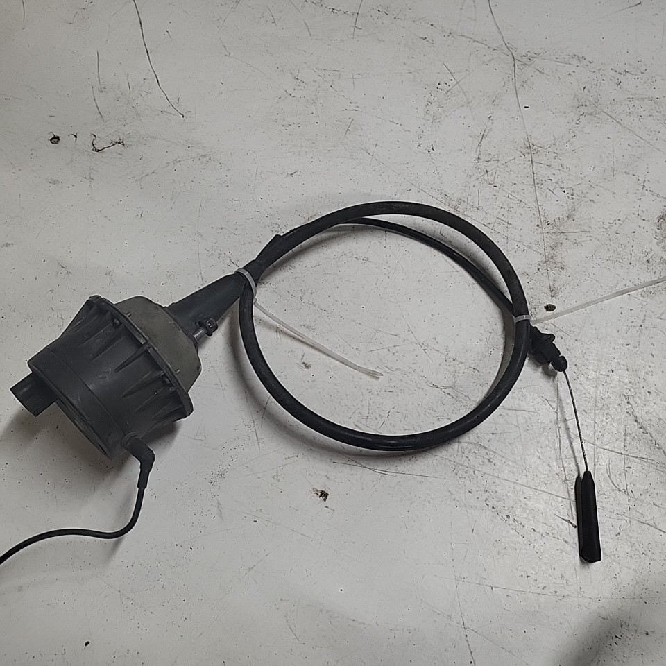 Cherokee XJ Cruise Speed Control Servo Unit 53007954 9196 Parts