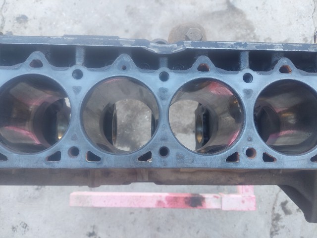4.0L Engine Block 53008405 Builder - Parts Breakers - Rust Free used ...