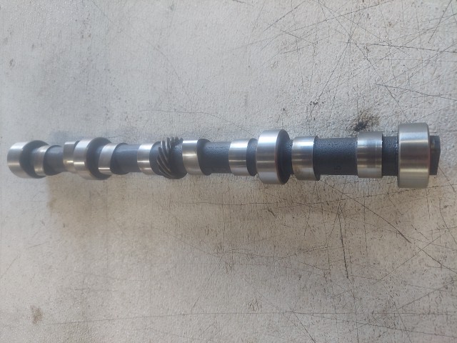 Wrangler YJ 2.5L 4 Cylinder Camshaft 53020495