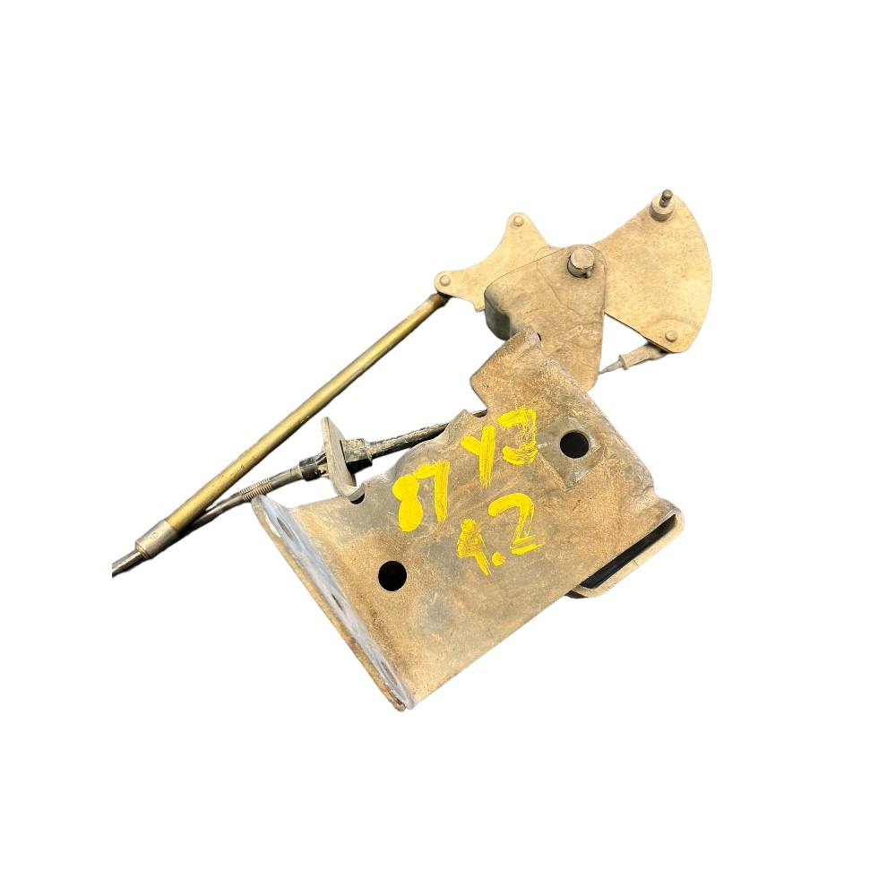 YJ 4.2 Throttle linkage assembly with throttle cable Parts Breakers